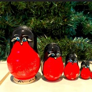 Nesting Dolls Beautiful Red Birds 5 pieces